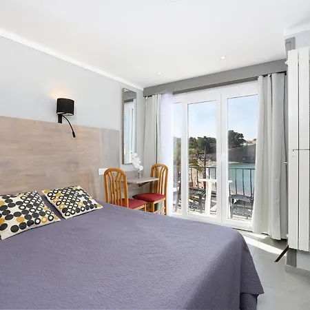 Logis Le Triton Collioure