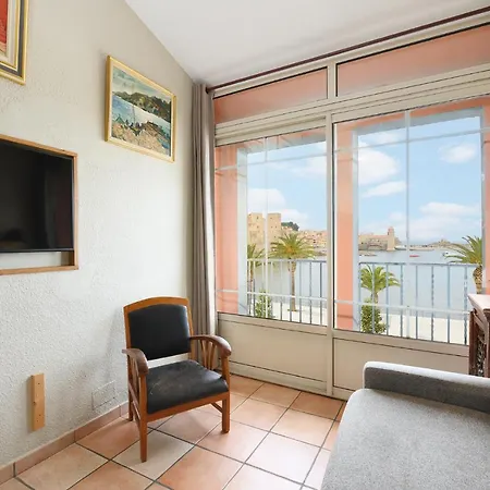 Hotel Logis Le Triton 2*