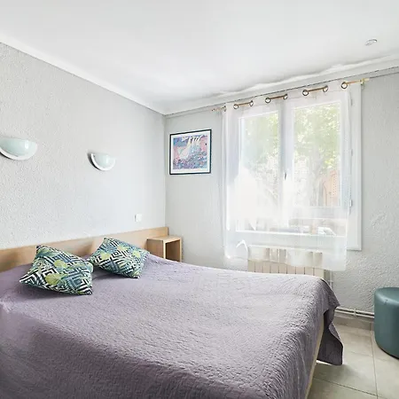 Hotel Logis Le Triton 2*