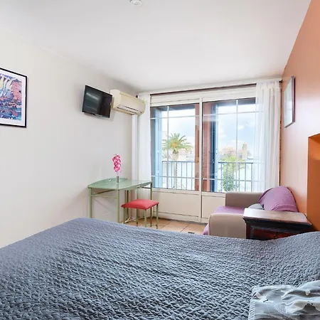 Logis Le Triton 2*
