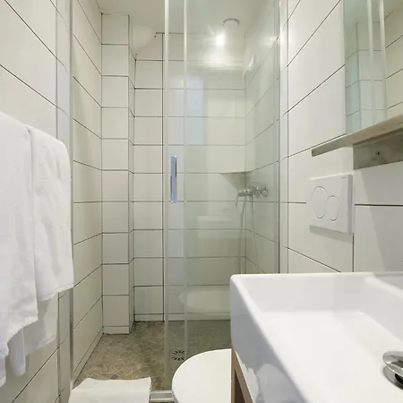 Hotel Logis Le Triton Collioure