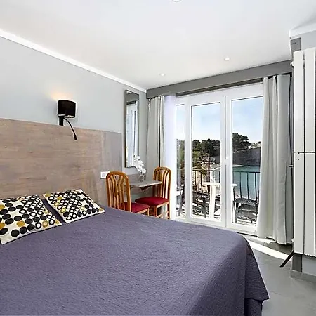 Logis Le Triton Hotel Collioure