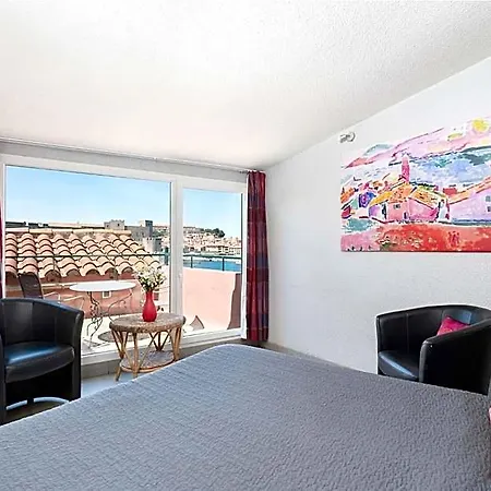 Logis Le Triton Hotel