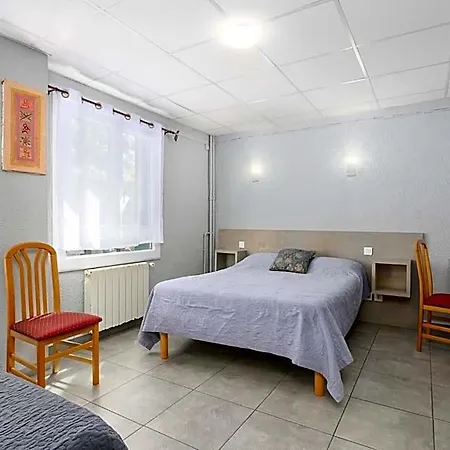 Hotel Logis Le Triton 2*