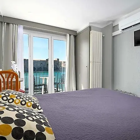 Hotel Logis Le Triton Collioure