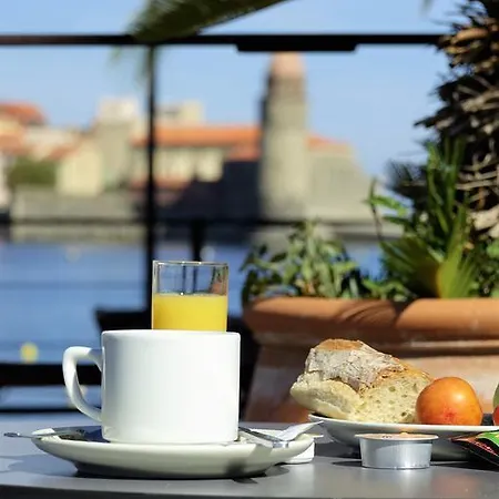 Logis Le Triton Otel 2*