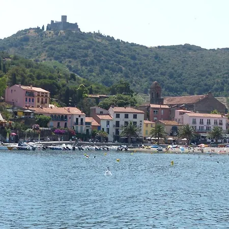 Ξενοδοχείο Logis Le Triton 2*