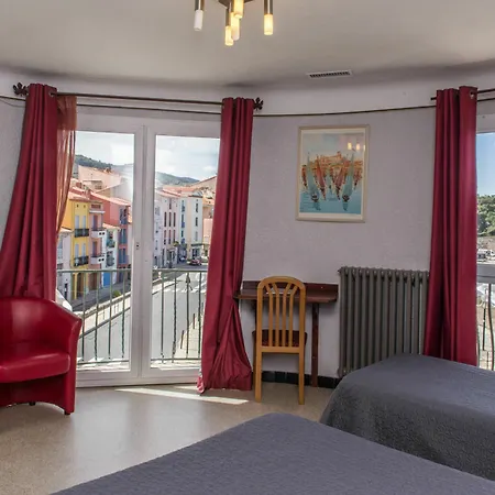 Hotel Logis Le Triton 2*